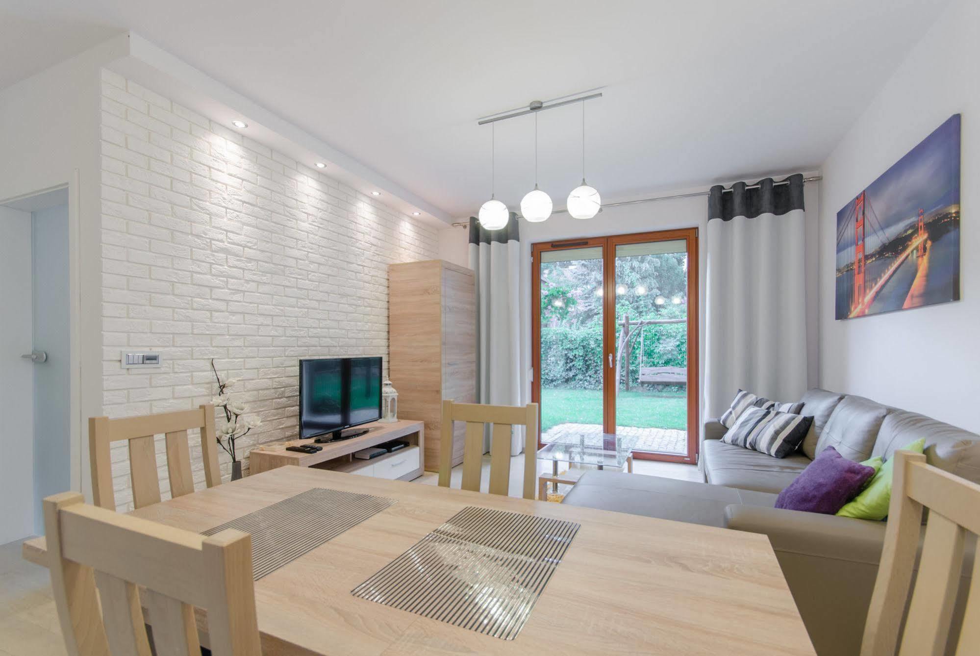 Dom & House - Apartments Sopot Kamienny Potok Esterno foto