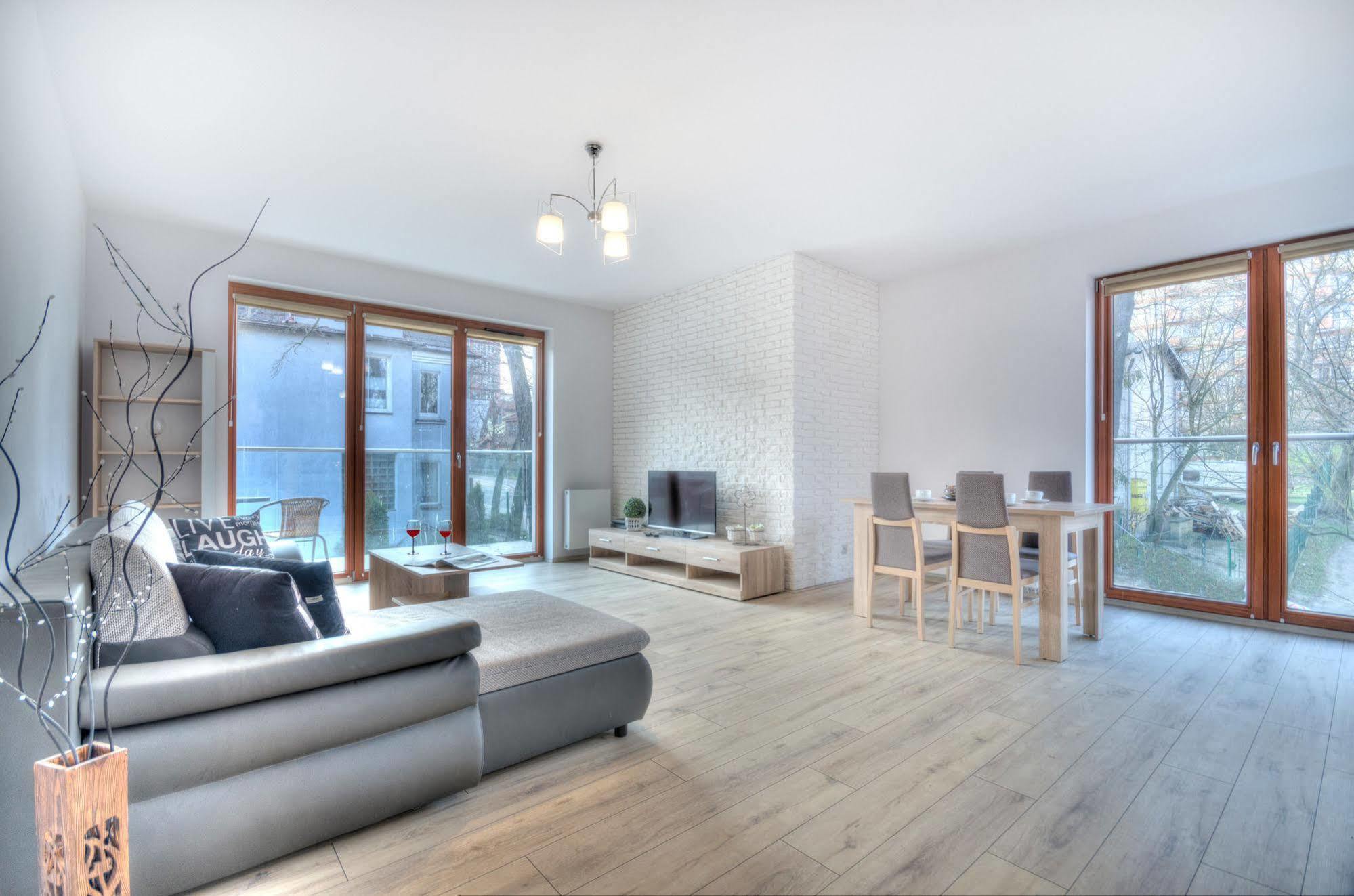 Dom & House - Apartments Sopot Kamienny Potok Esterno foto